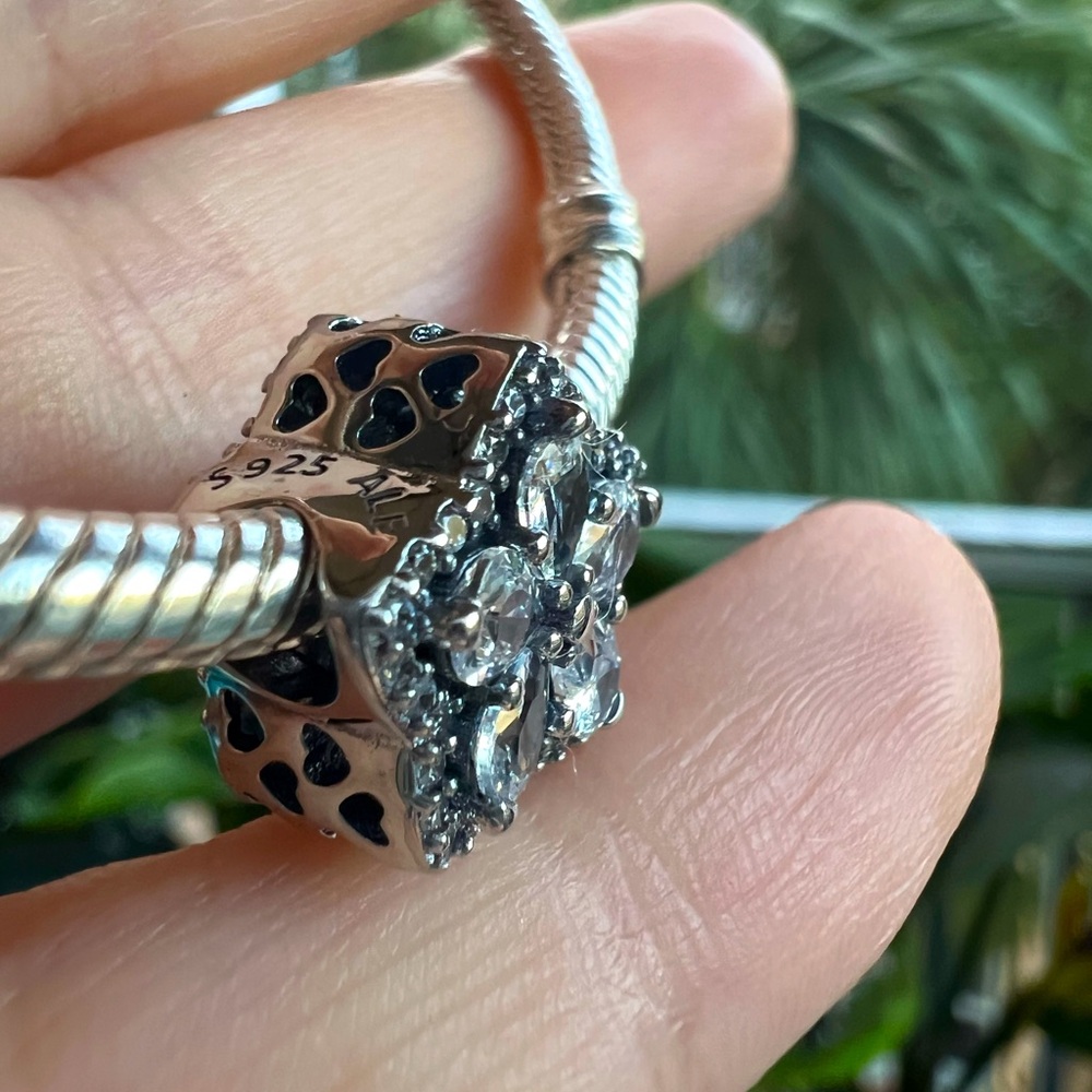 Sparkling Snowflake Charm - Picture 7 of 15